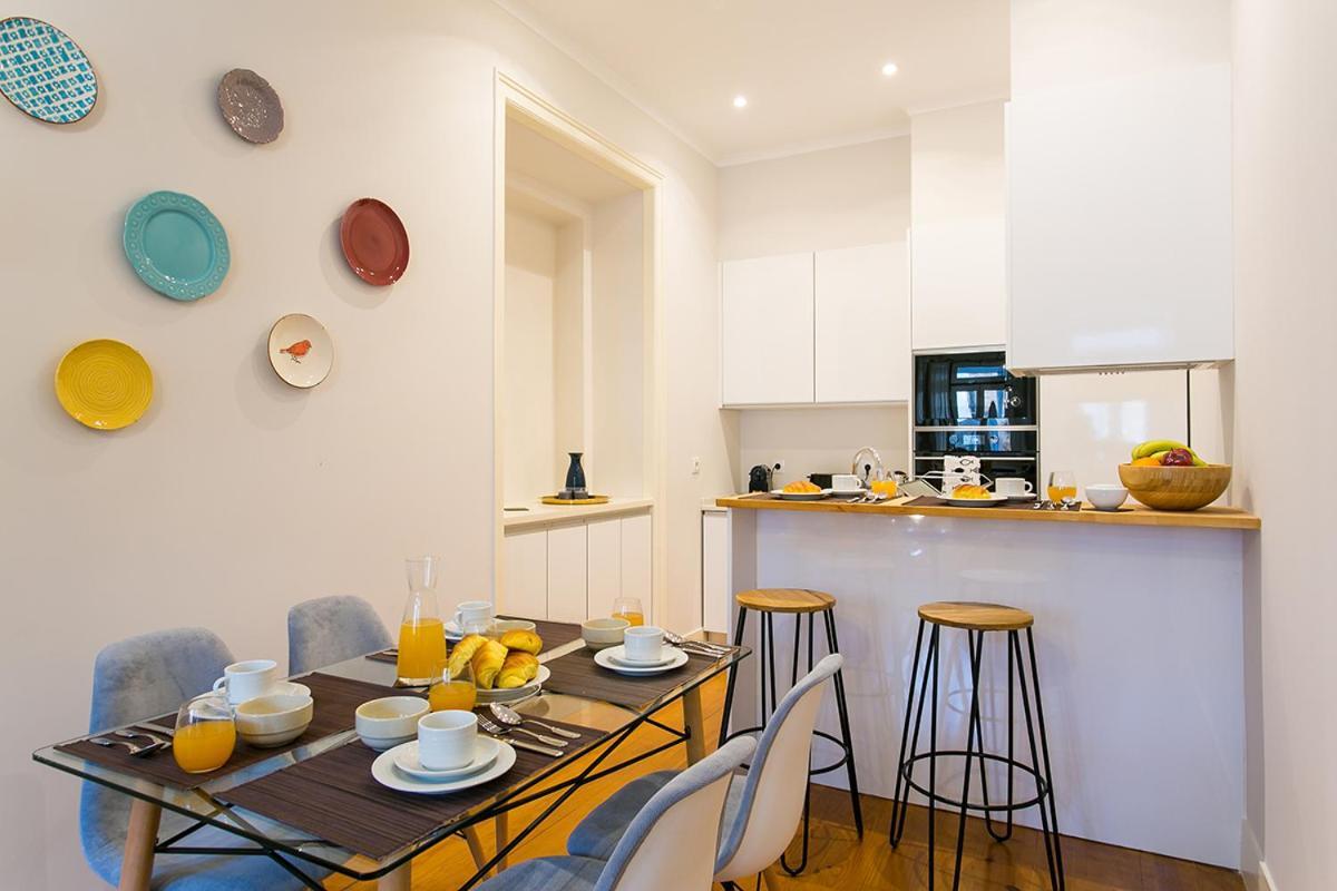 Lovelystay - Cozy 3Bdr Apartment In Estrela Lisboa Dış mekan fotoğraf